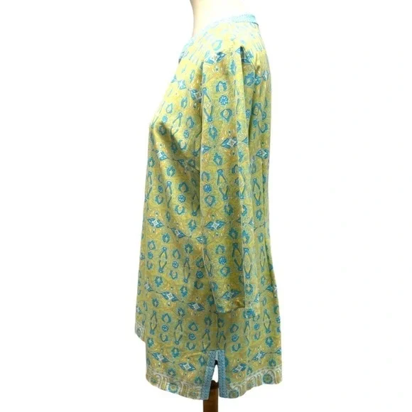 J. McLaughlin Split Neck Printed Stretch Tunic Top - Picture 3 of 10